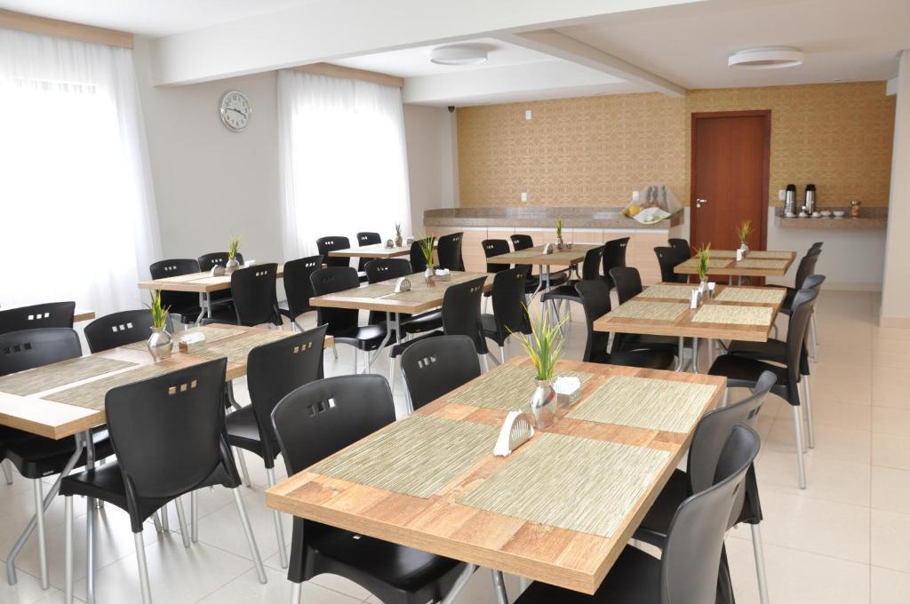 Monza Comfort Hotel Joao Monlevade Bagian luar foto